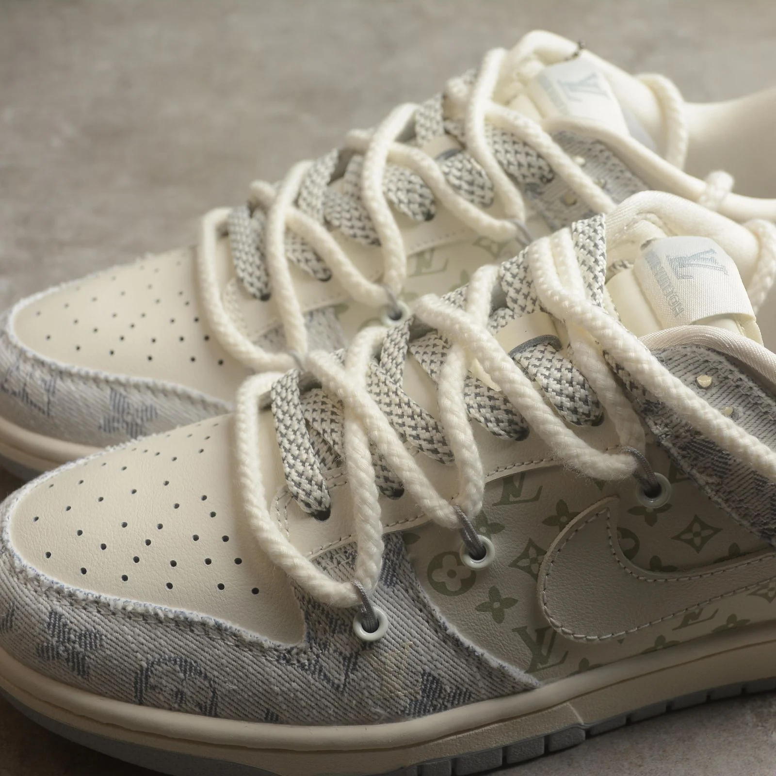 Denim LV Dunks - Image 3