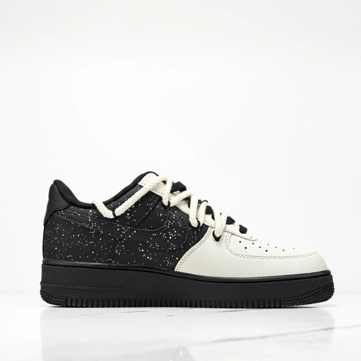 NASA Air Force 1 - Image 4